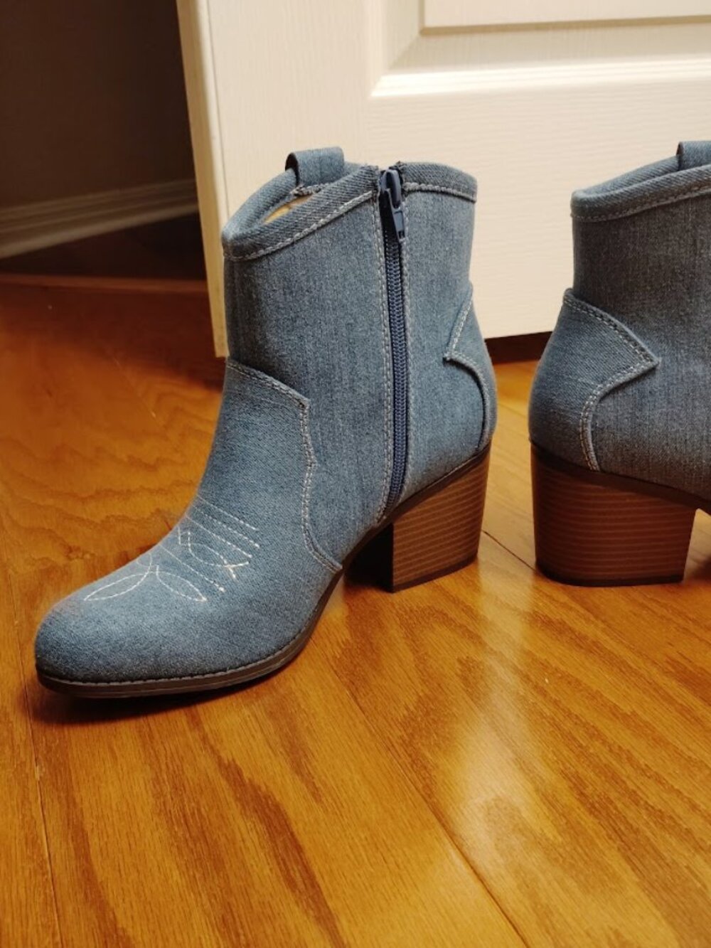 SODA Women's Denim Blue Boots sz 8 - Picture 8 of 9